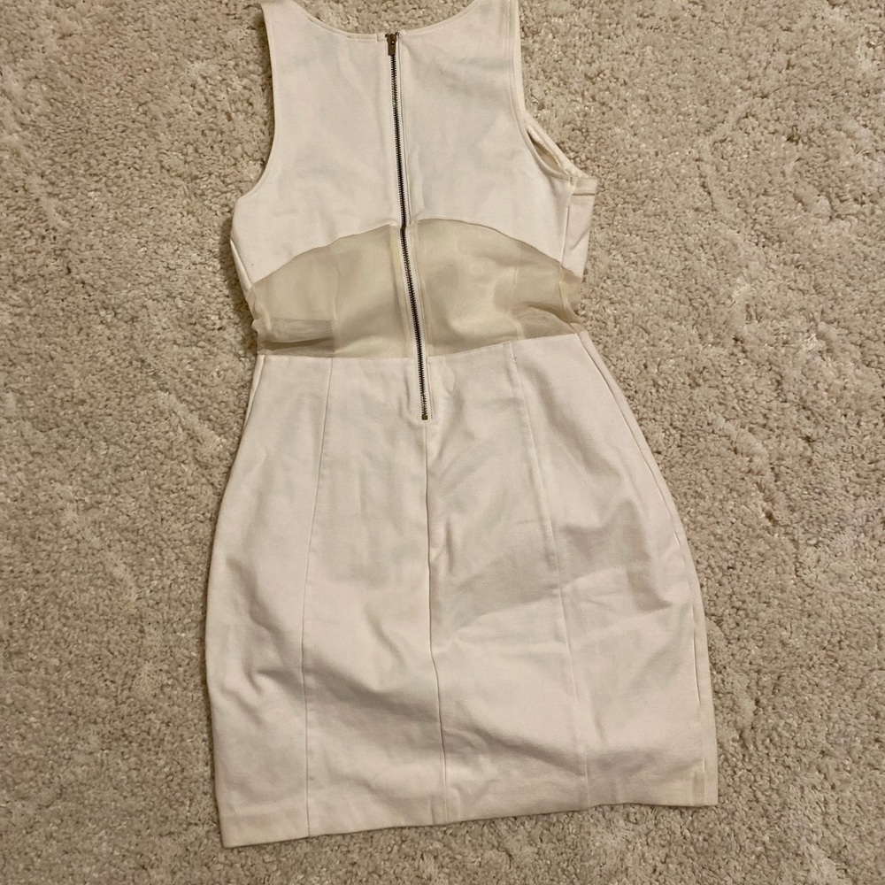 Express business dress. Needs re-hemmed at the bottom